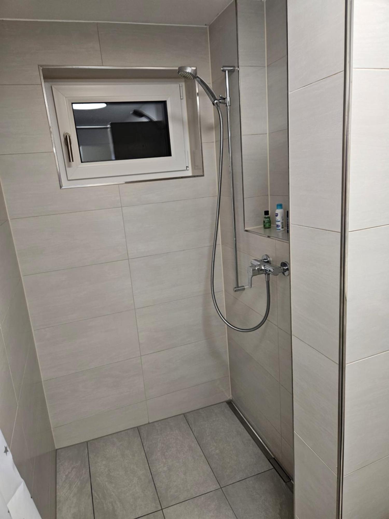 Schoene Einliegerwohnung 200M Vom Wasser Entfernt 施泰因 外观 照片